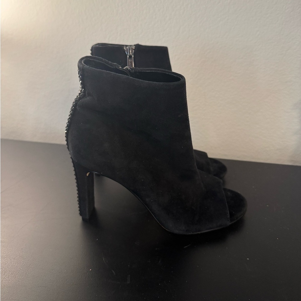Gianni Bini Women’s‎ Black Studded Peep Toe Booties Size 6